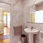 Spacious Independent Bright And With Views